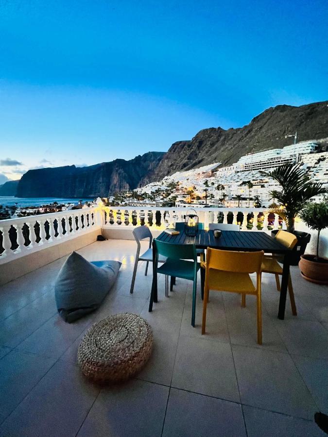 Luxury Penthouse With Breathtaking Views And Huge Private Terraces Apartment Puerto de Santiago  Luaran gambar