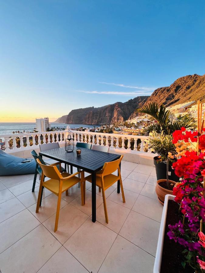 Luxury Penthouse With Breathtaking Views And Huge Private Terraces Apartment Puerto de Santiago  Luaran gambar