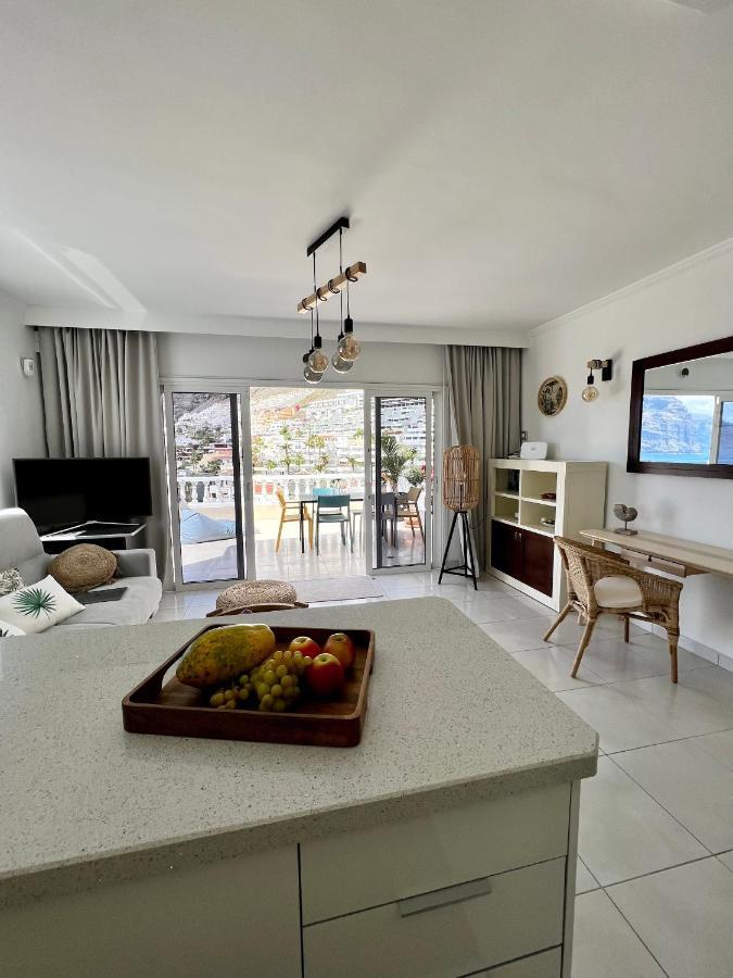 Luxury Penthouse With Breathtaking Views And Huge Private Terraces Apartment Puerto de Santiago  Luaran gambar