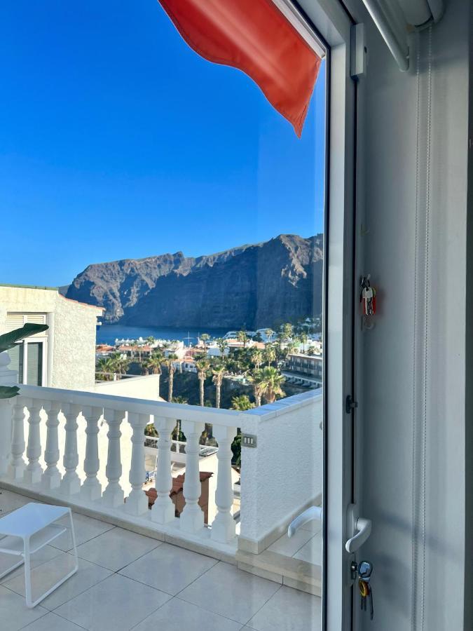 Luxury Penthouse With Breathtaking Views And Huge Private Terraces Apartment Puerto de Santiago  Luaran gambar